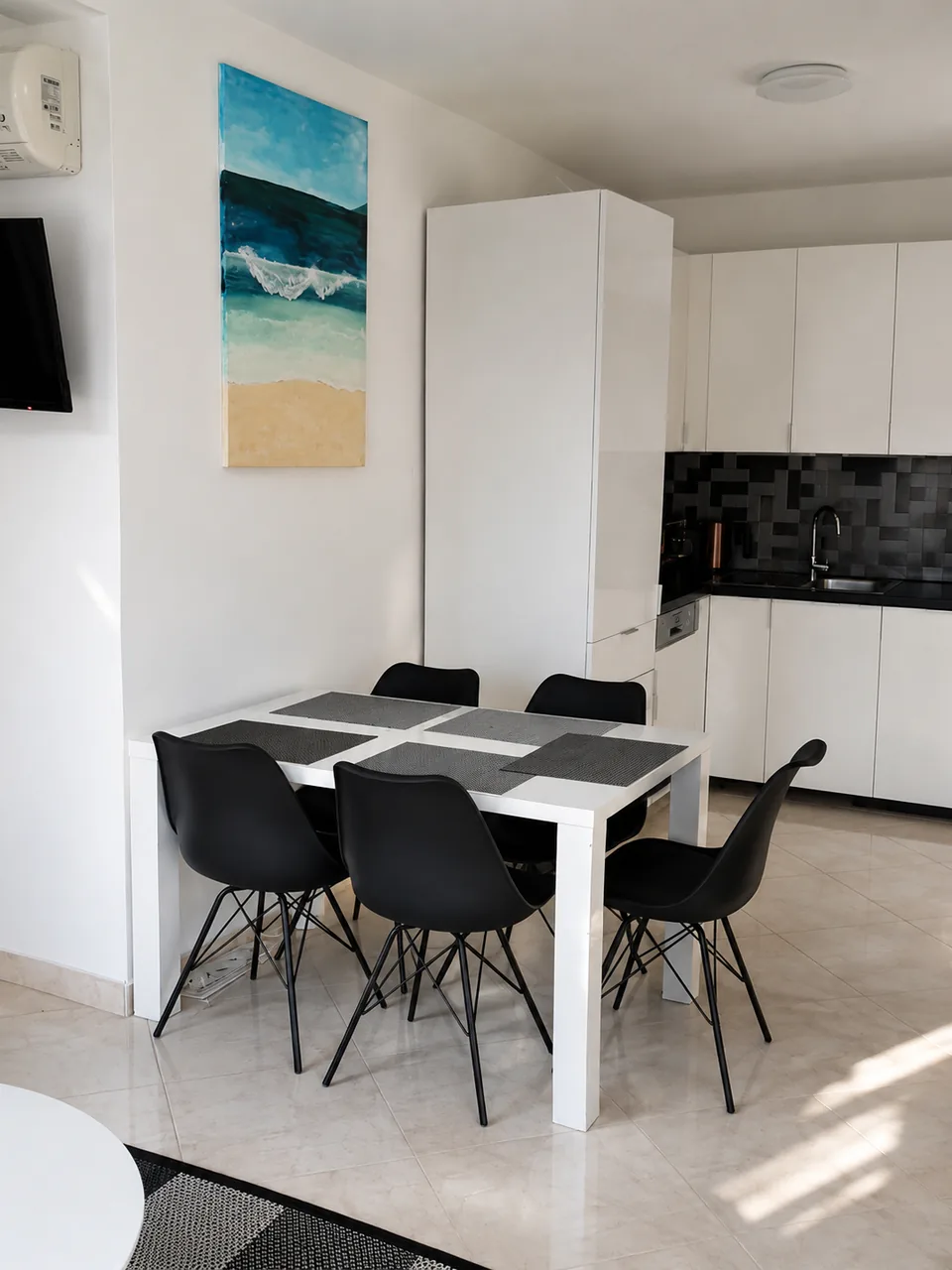 Apartment Dario – kitchen, Srima, Croatia – Pine Tree Dalmatia