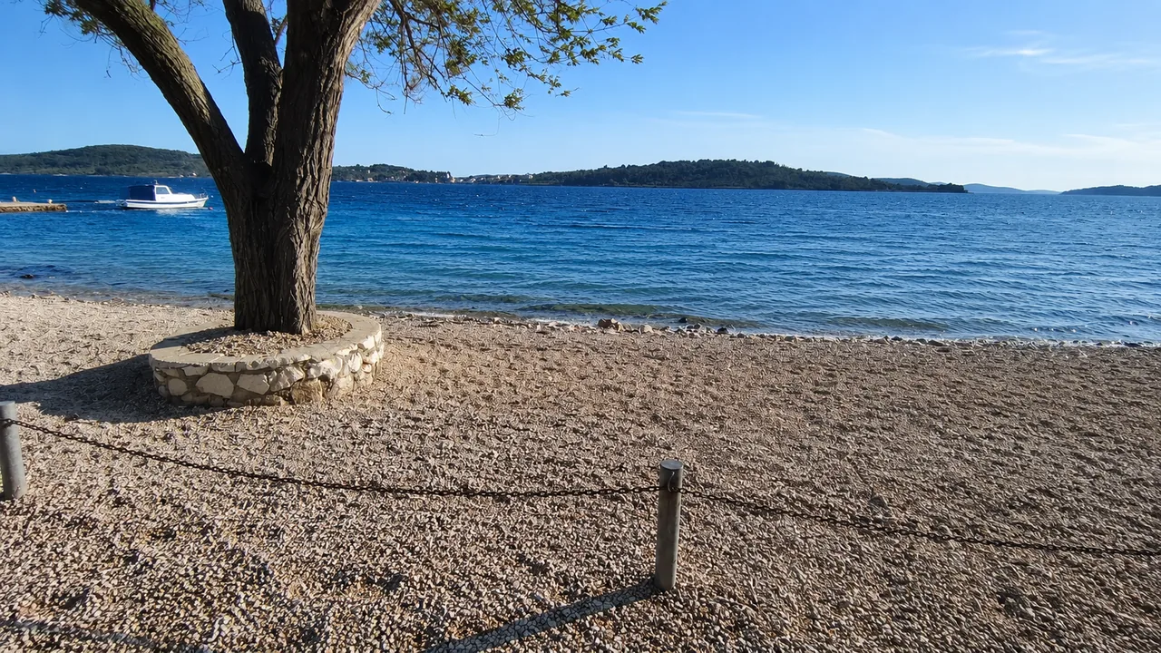 Srima pláže ve Střední Dalmácii – Tips 6 – Pine Tree Dalmatia